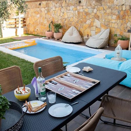 Dandy Villas Nea Roda - Melodic Waves - Private - Pool - Parking - Cellar Kültér fotó